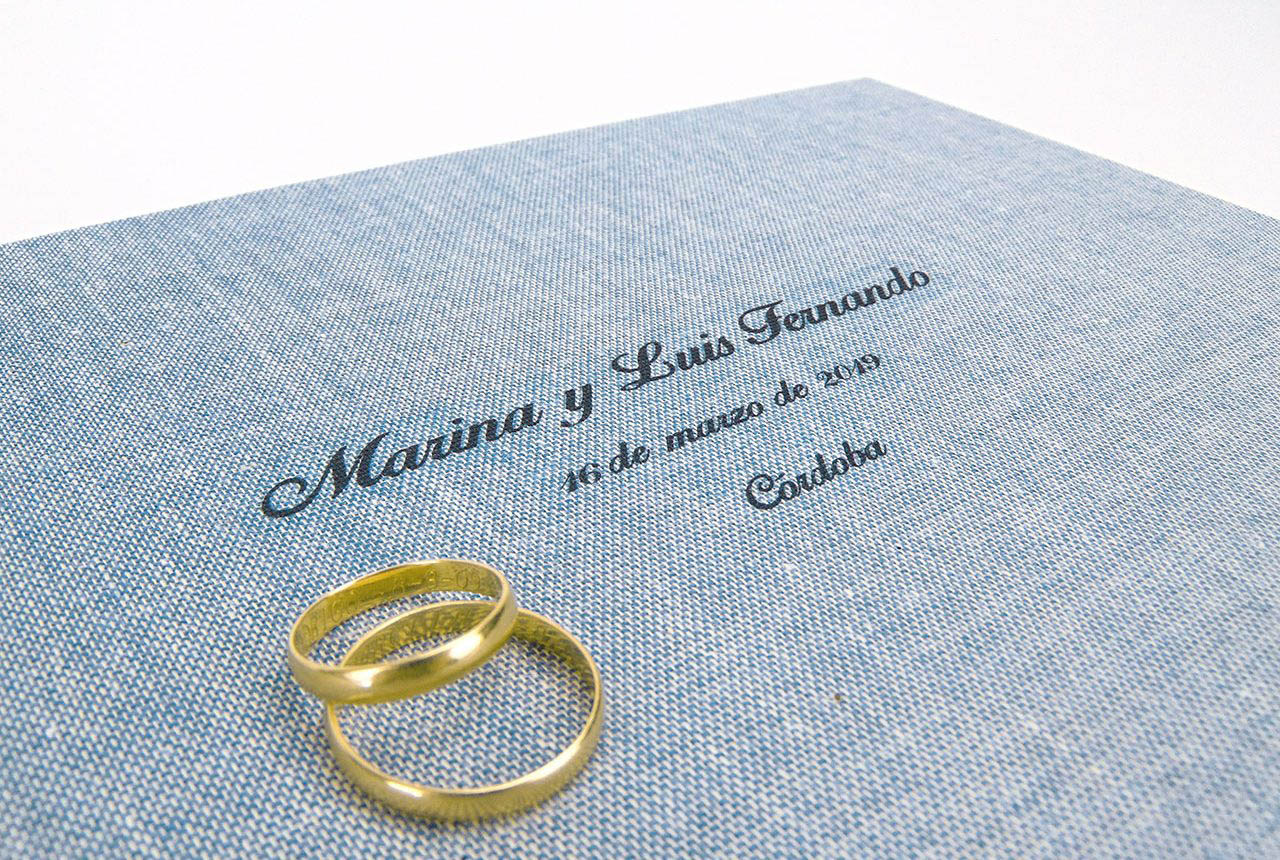 Libros de testigos y libros de firmas personalizados 10. MardePapel