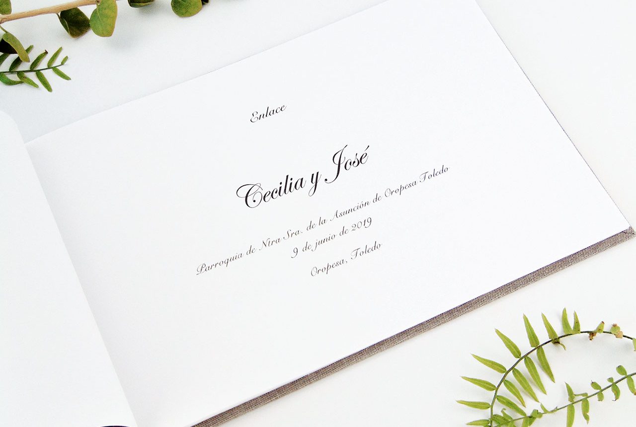 Libros de testigos y libros de firmas personalizados 4. MardePapel