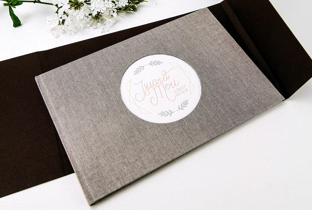 Libros de testigos y libros de firmas personalizados 9. MardePapel